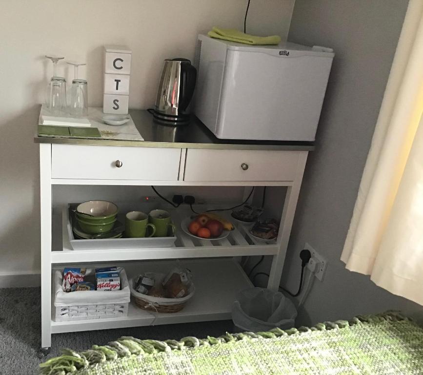 Oisean Sheonag room 1