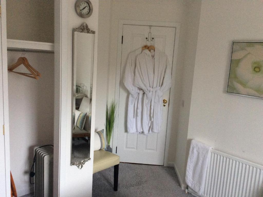 Oisean Sheonag room 4
